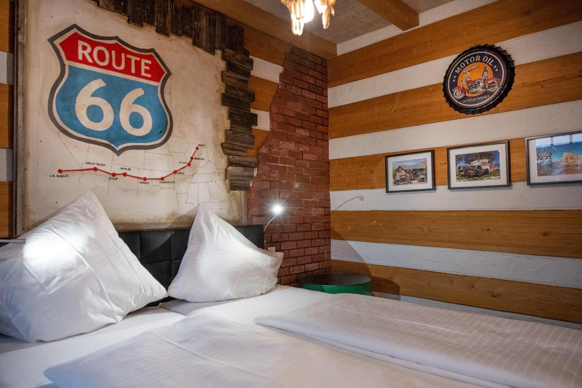 Motorworld Inn Warthausen Exterior photo