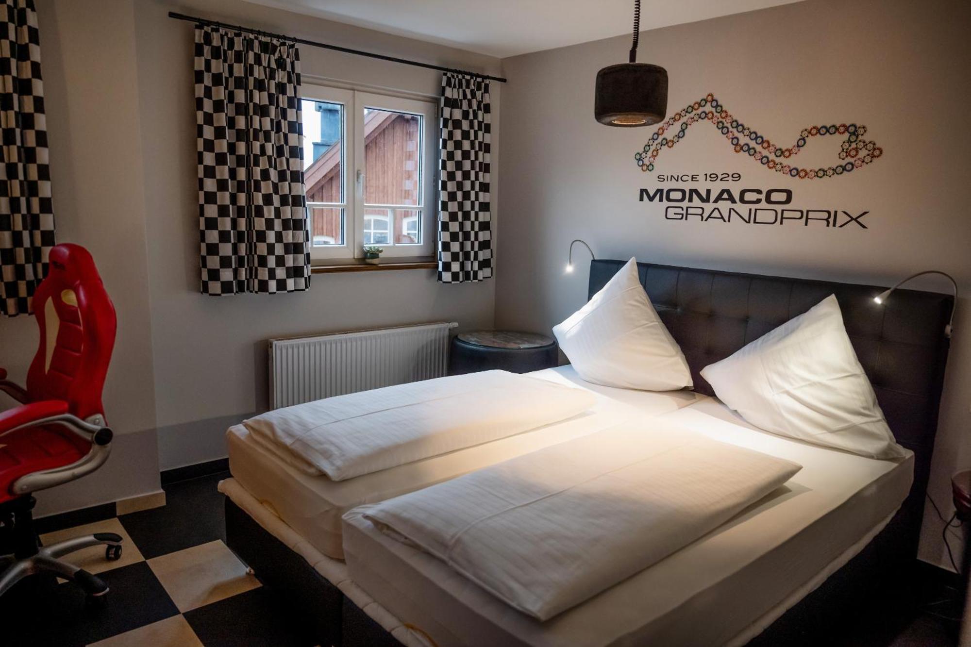 Motorworld Inn Warthausen Exterior photo