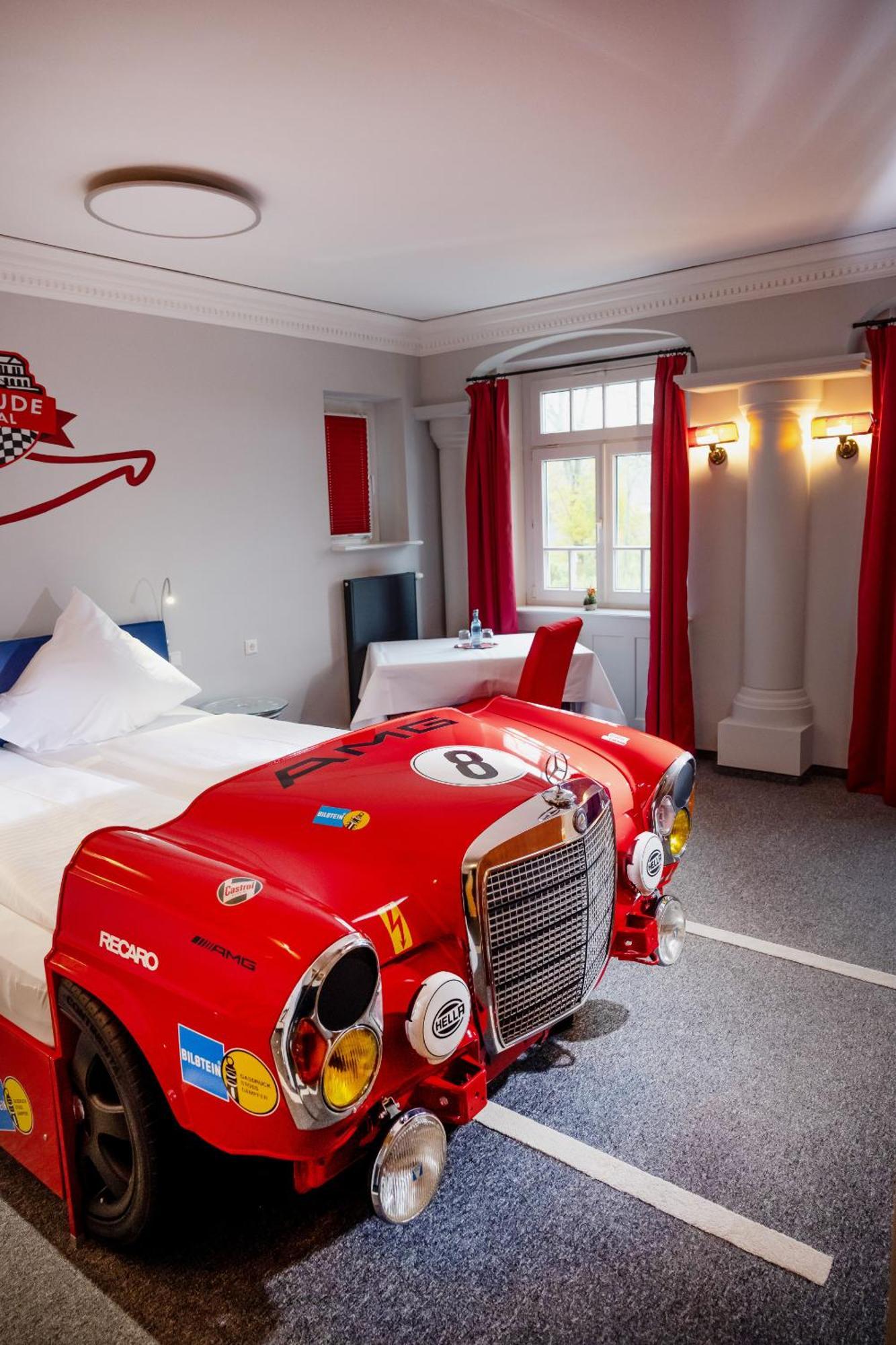 Motorworld Inn Warthausen Exterior photo